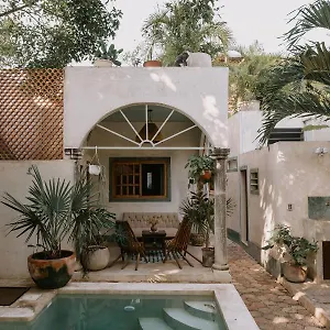  Bed & Breakfast Casa Mezcla - Mexico